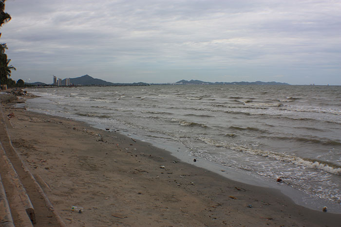 Bang Saen Beach towards Pattaya