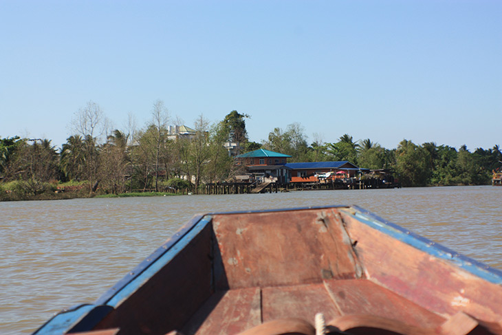 thailand_tapi_river_surat_thani