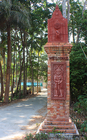 Thailand Wat Mokhlan Archaeological Site