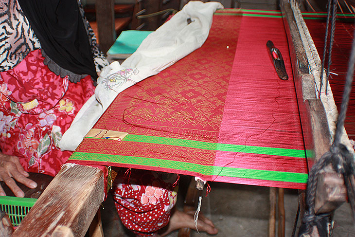 Thailand Ban Phum Riang Silk Weaving