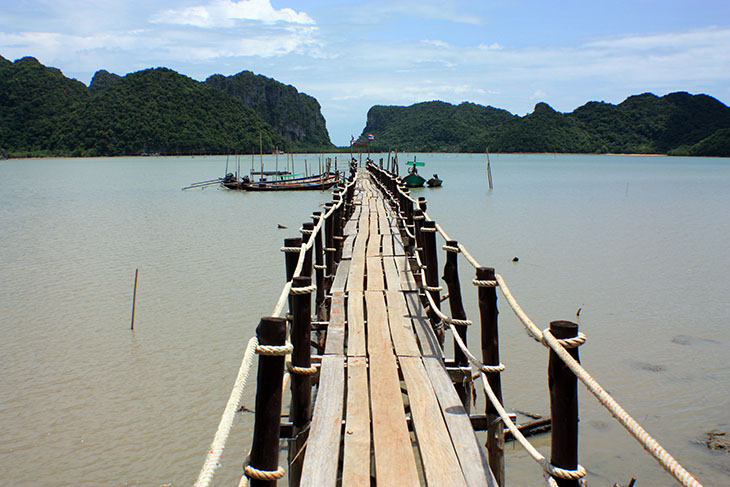 Ao Prao Jetty, Talet Bay, Khanom