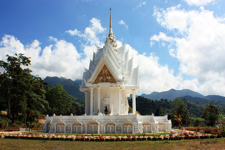 wat phu kao lak, thailand