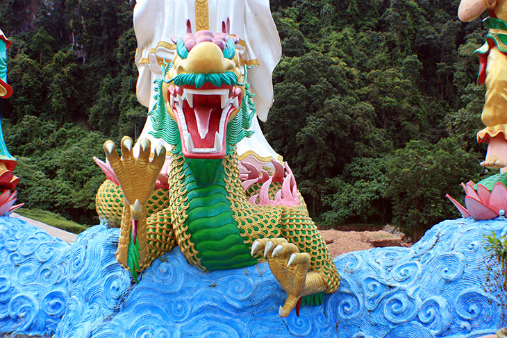 wat phu kao lak, thailand