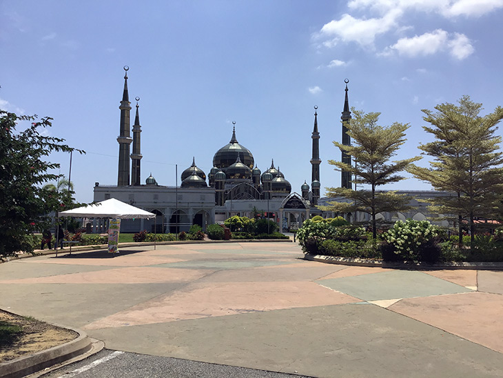 travel, malaysia, terengganu, masjid kristal