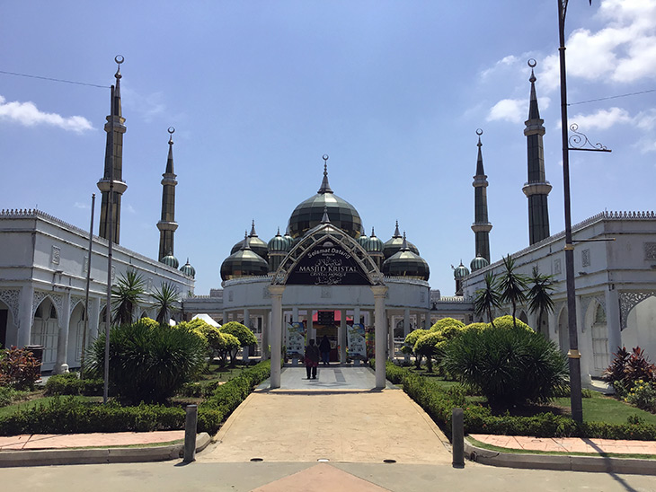 travel, malaysia, terengganu, masjid kristal