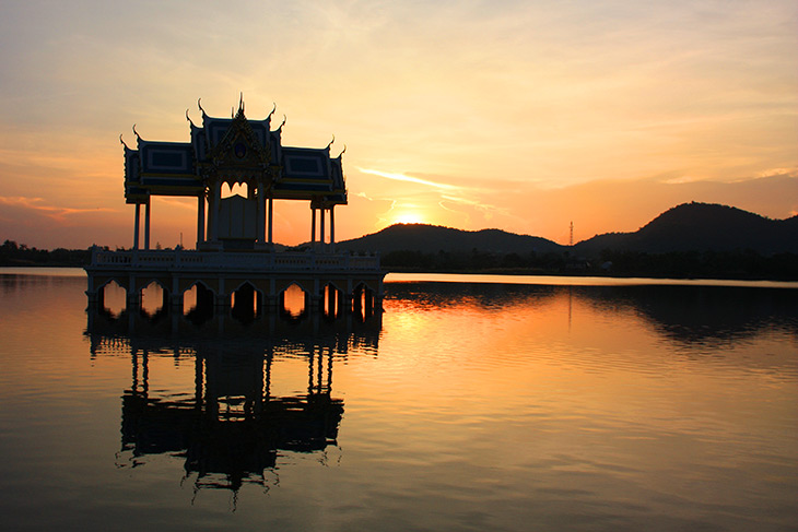 khao tao lake and shrine, hua hin, thailand, travel