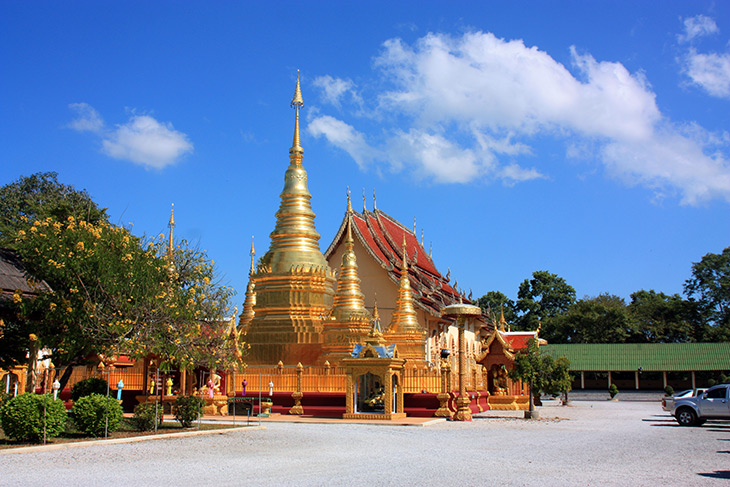 Wat Phrathat Ha Duang, Lamphun