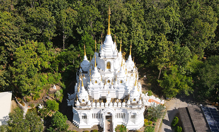 Wat Phra Phutthabat Tamo Chiang Rai