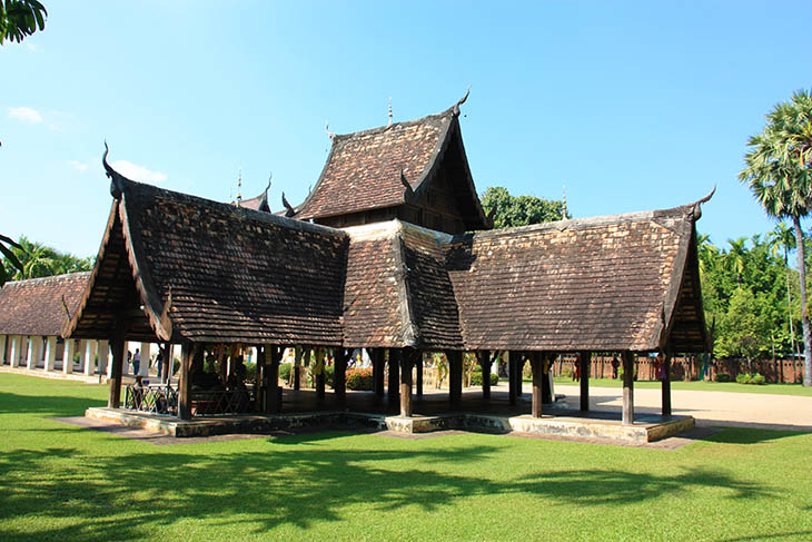 wat intharawat, chiang mai, thaland