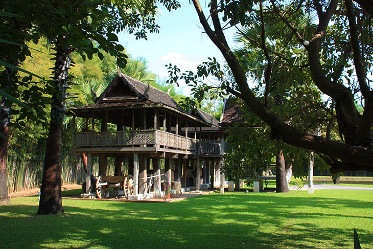 wat intharawat, chiang mai, thaland